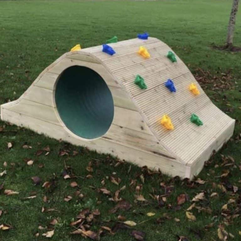 Climbing Tunnel
