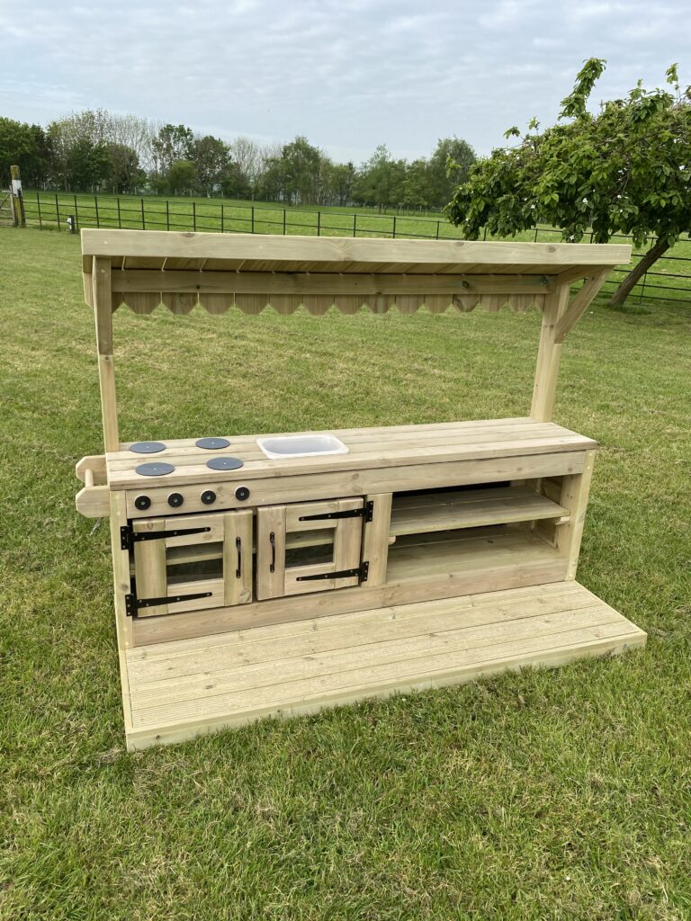 Outdoor Diner